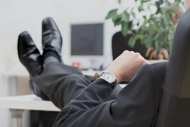 How to deal with a lazy employee