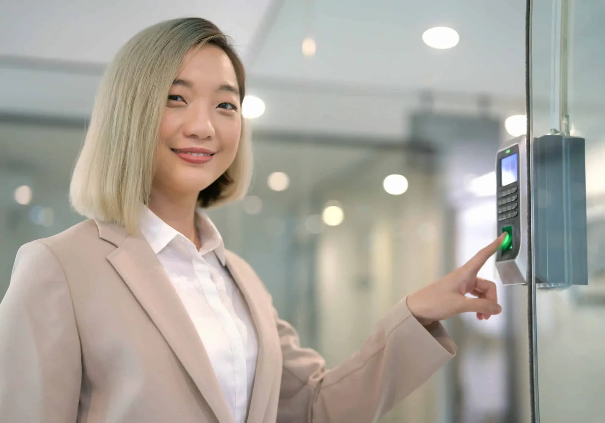 Woman fingerprint scan small